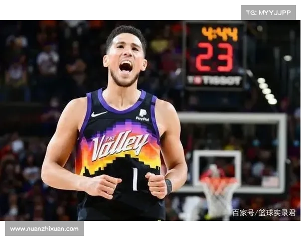 布克在高压赛场中的心理素质与比赛应对策略分析